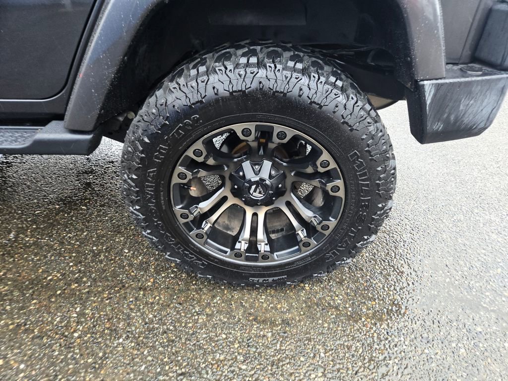 Used 2017 Jeep Wrangler Unlimited Sahara w/ Connectivity Group video 1