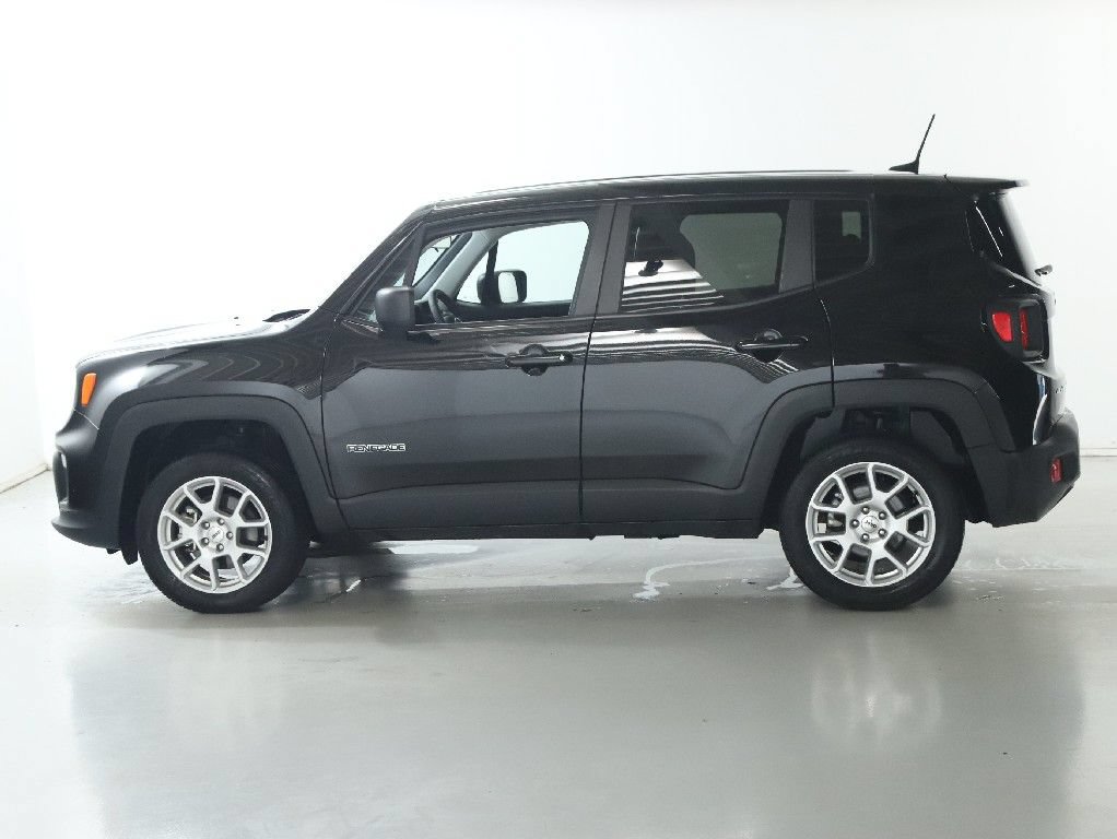 Used 2023 Jeep Renegade Latitude AWD/4WD image 35