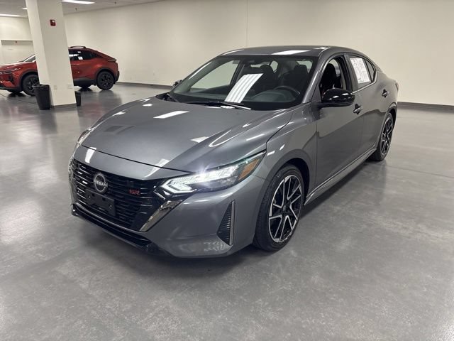 Used 2024 Nissan Sentra SR FWD image 3