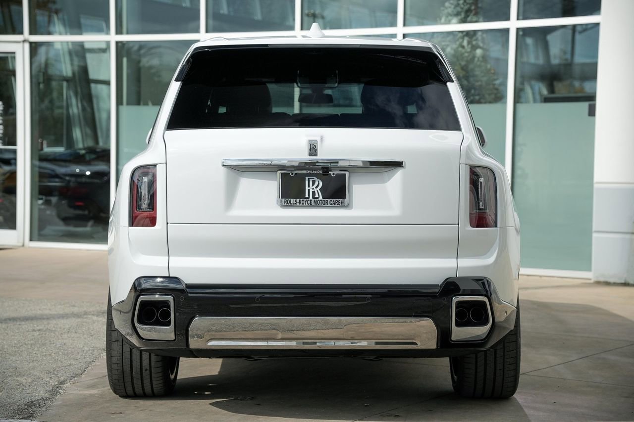 New 2026 Rolls-Royce Cullinan AWD/4WD image 14