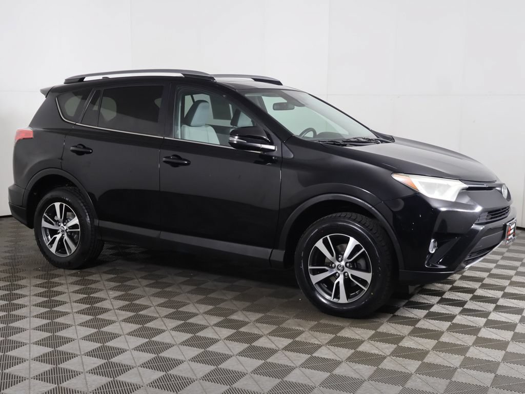 Used 2018 Toyota RAV4 XLE w/ Plus Extra Value Package FWD image 14