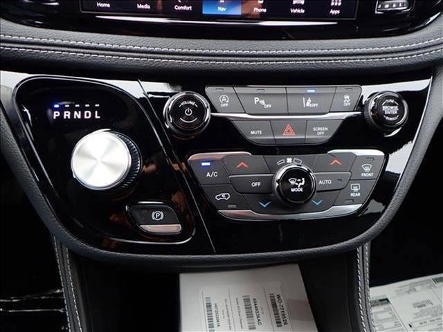 New 2026 Chrysler Pacifica Limited w/ Uconnect Theater Family Group AWD/4WD image 22