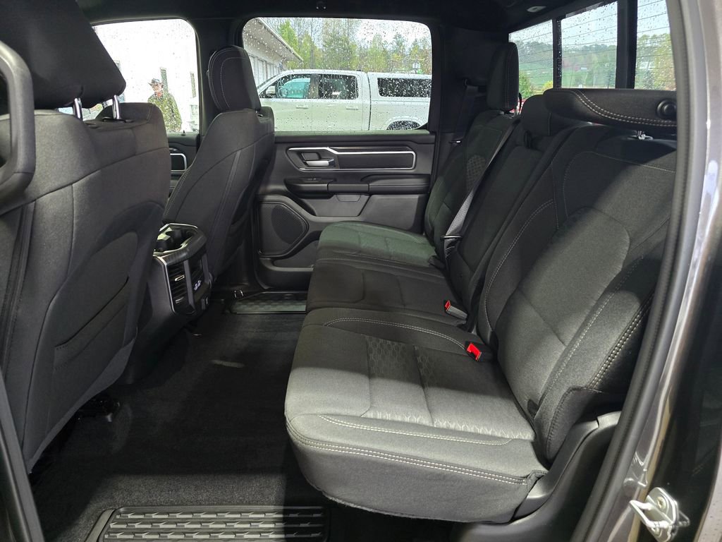 New 2026 RAM 1500 4x4 Crew Cab image 10