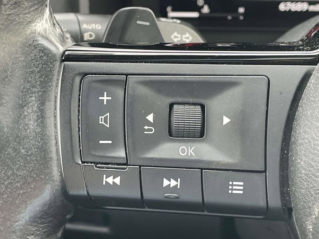 Used 2023 Nissan Rogue Platinum w/ Platinum Premium Package image 22