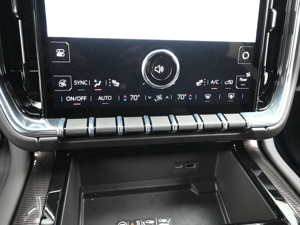 New 2025 GMC Yukon XL Elevation image 19