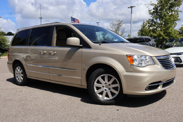 Used 2015 Chrysler Town & Country Touring