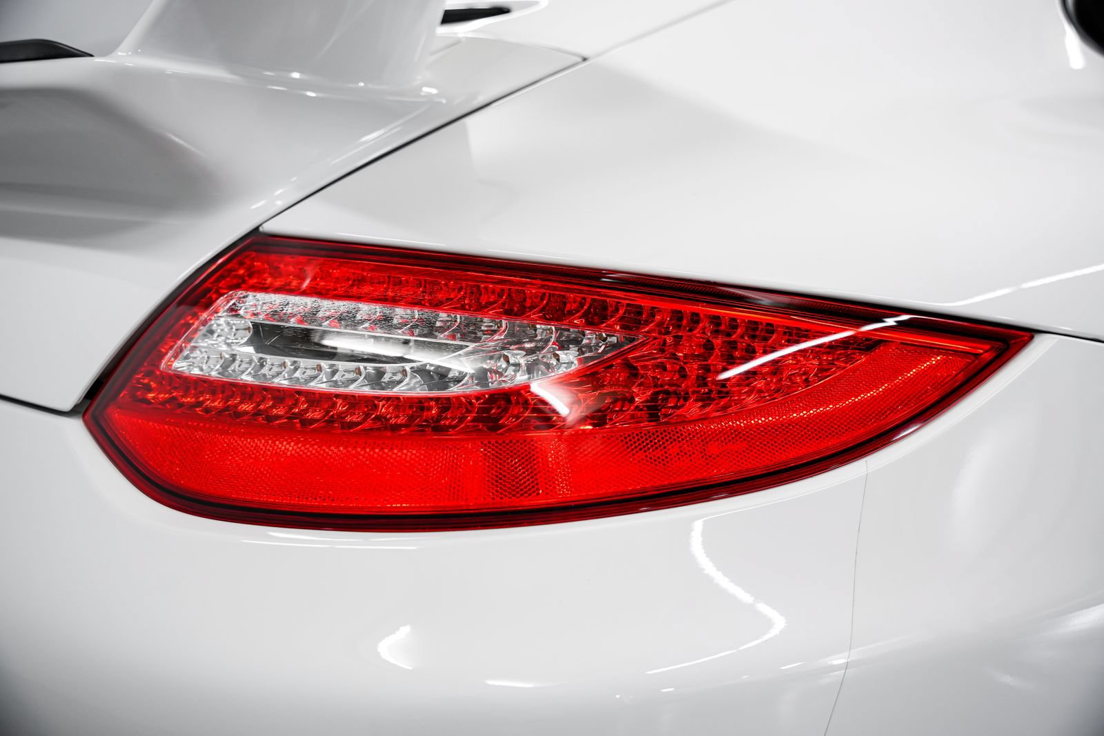 Used 2010 Porsche 911 GT3 RWD image 35