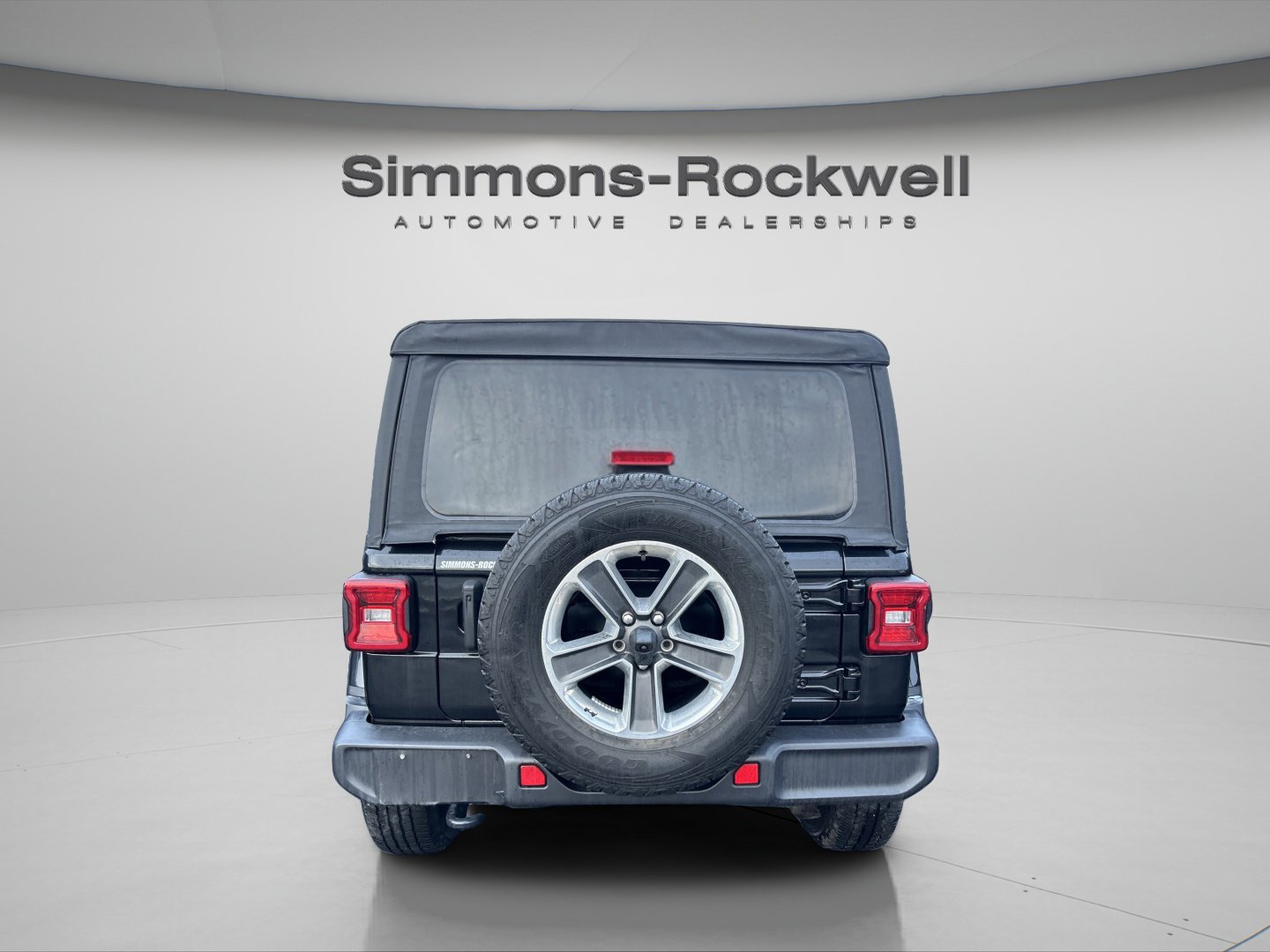 Used 2022 Jeep Wrangler Unlimited Sahara w/ LED Lighting Group image 9