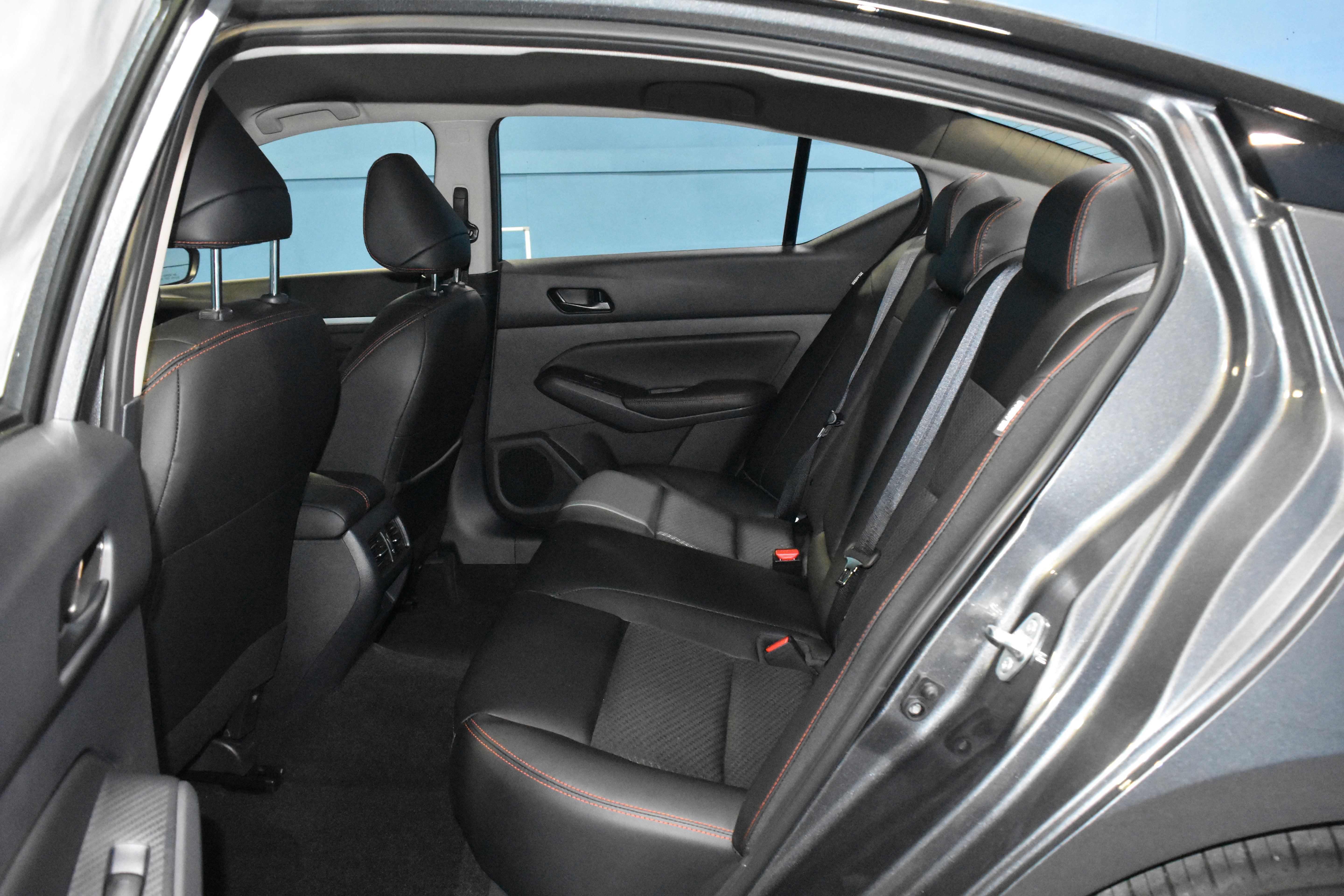New 2026 Nissan Altima 2.5 SR FWD image 16