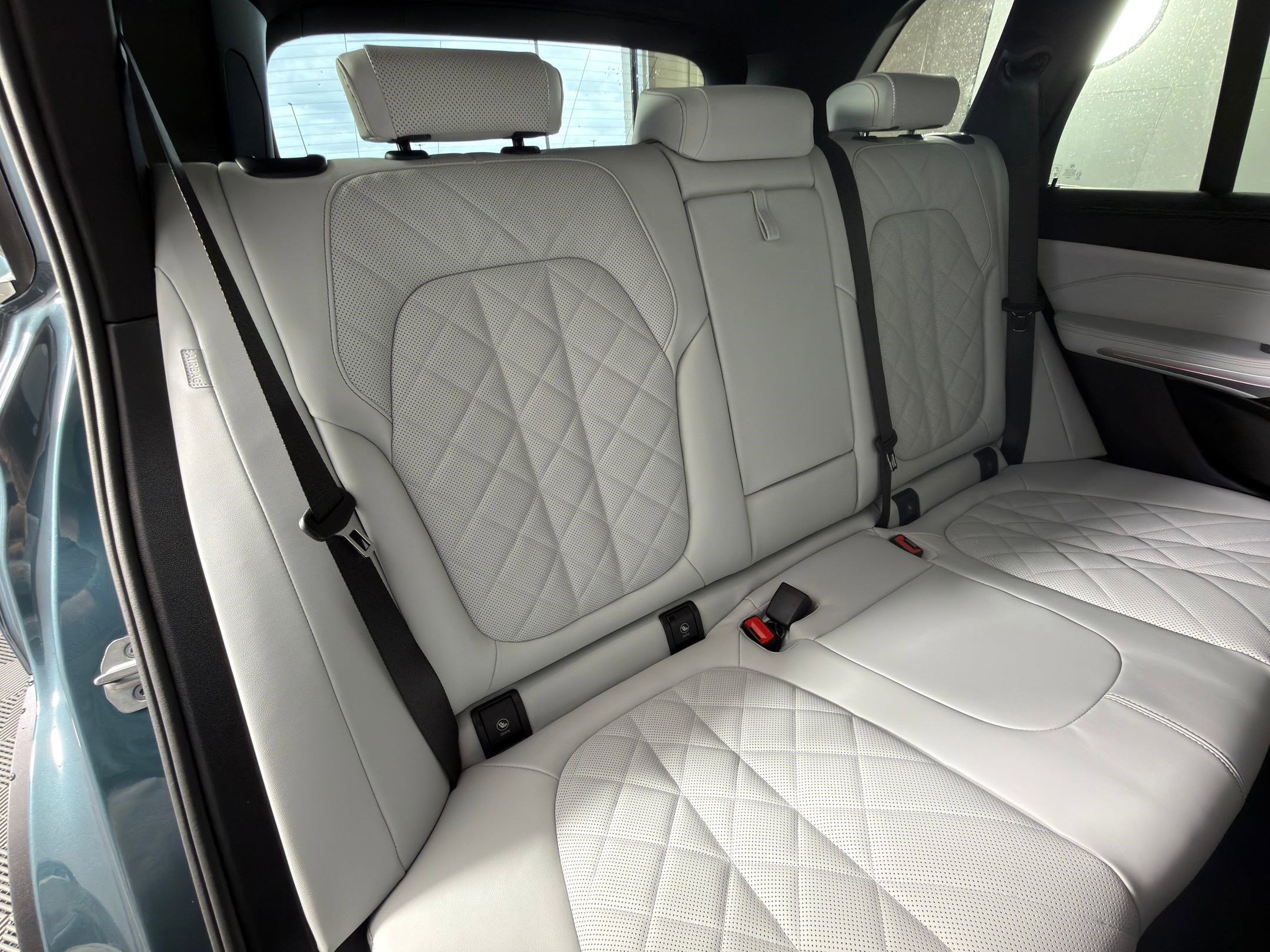 New 2026 BMW X5 sDrive40i w/ Climate Comfort Package image 29