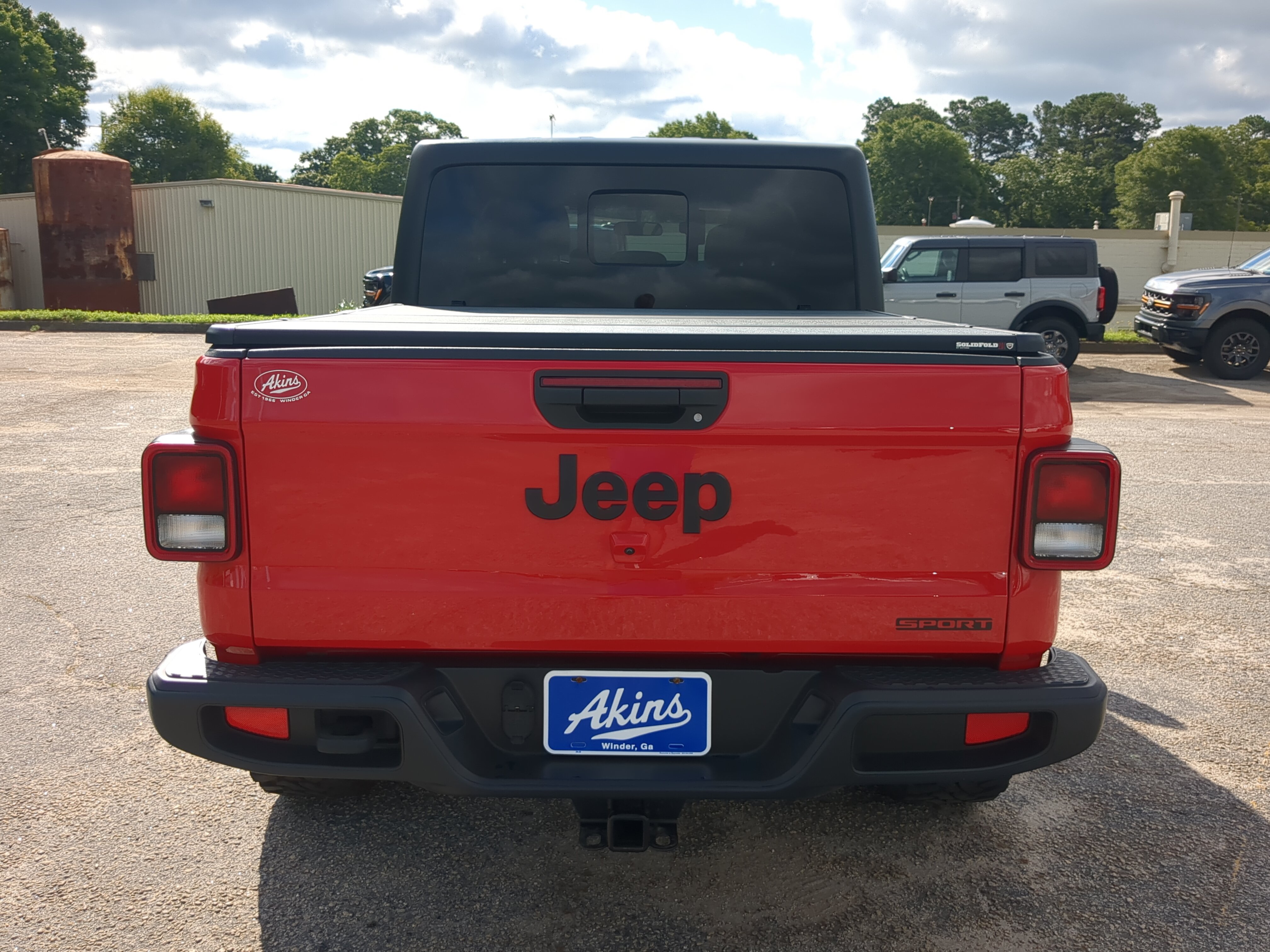 Used 2021 Jeep Gladiator Sport AWD/4WD image 4