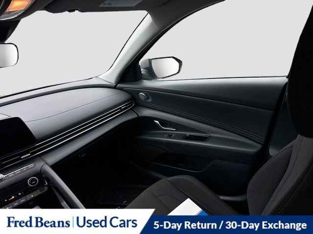Used 2023 Hyundai Elantra SEL w/ Convenience Package image 24