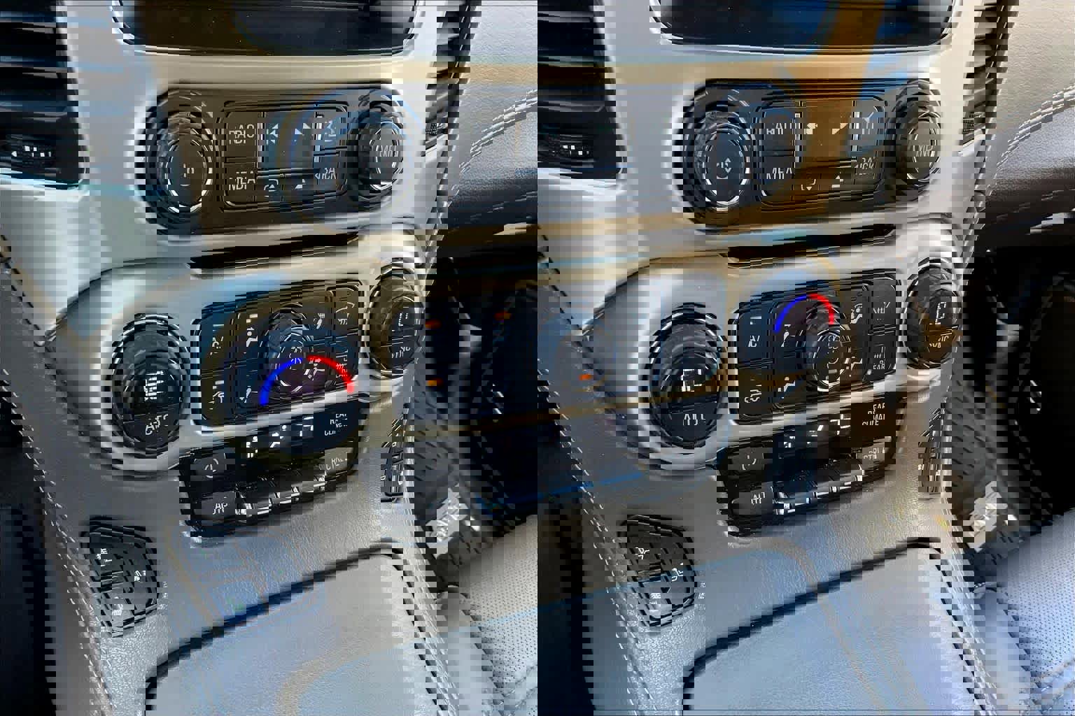 Used 2019 GMC Yukon Denali w/ Open Road Package image 31