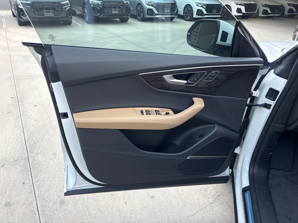 New 2026 Audi Q8 Premium AWD/4WD image 9