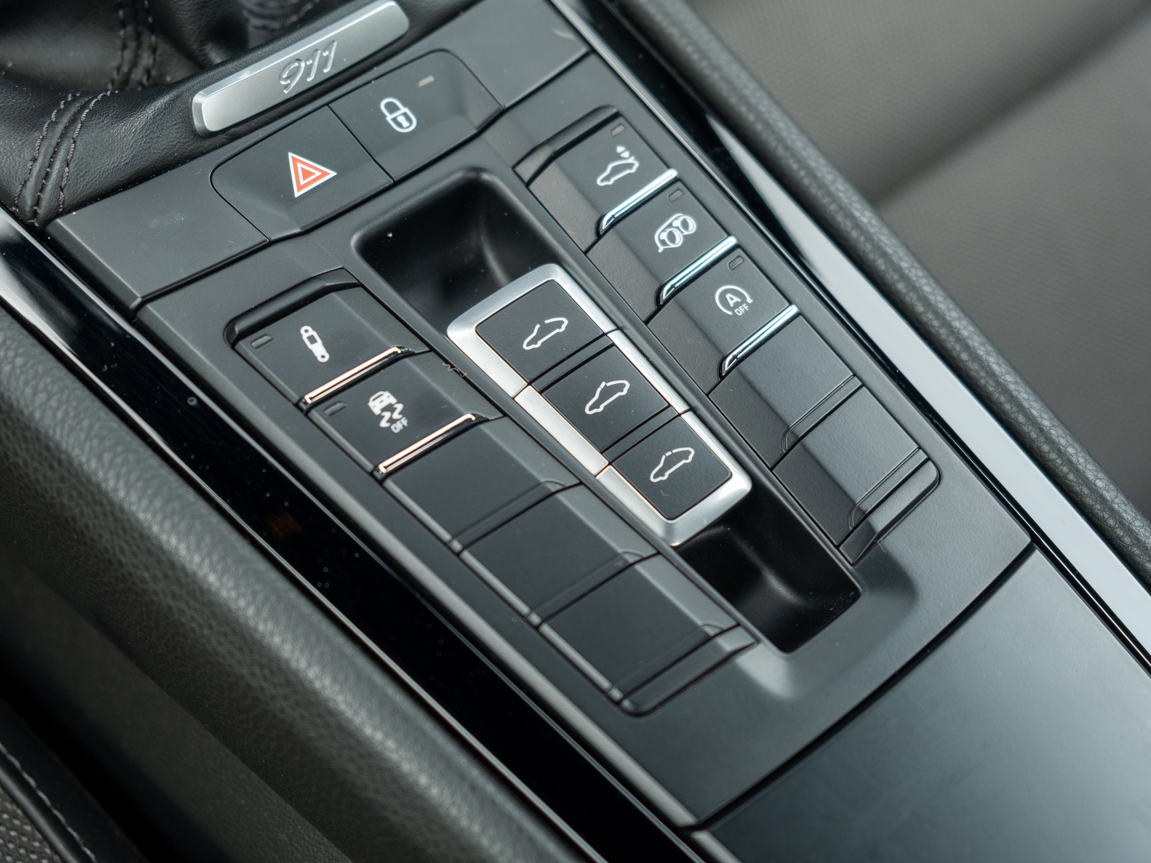 Certified 2019 Porsche 911 Carrera T RWD image 35