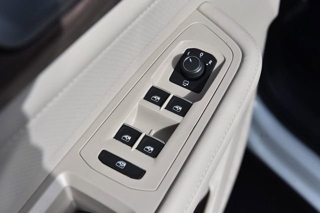 New 2026 Volkswagen Atlas SEL Premium R-Line image 8