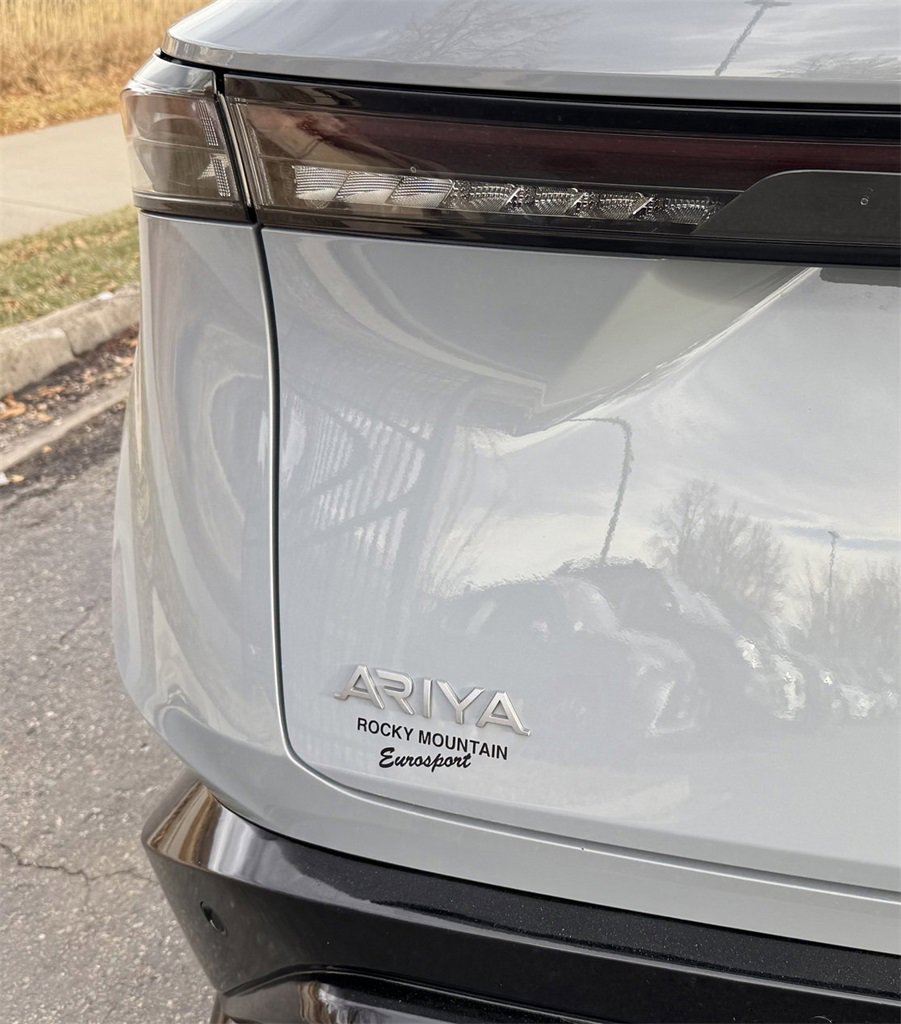 Used 2023 Nissan Ariya image 7