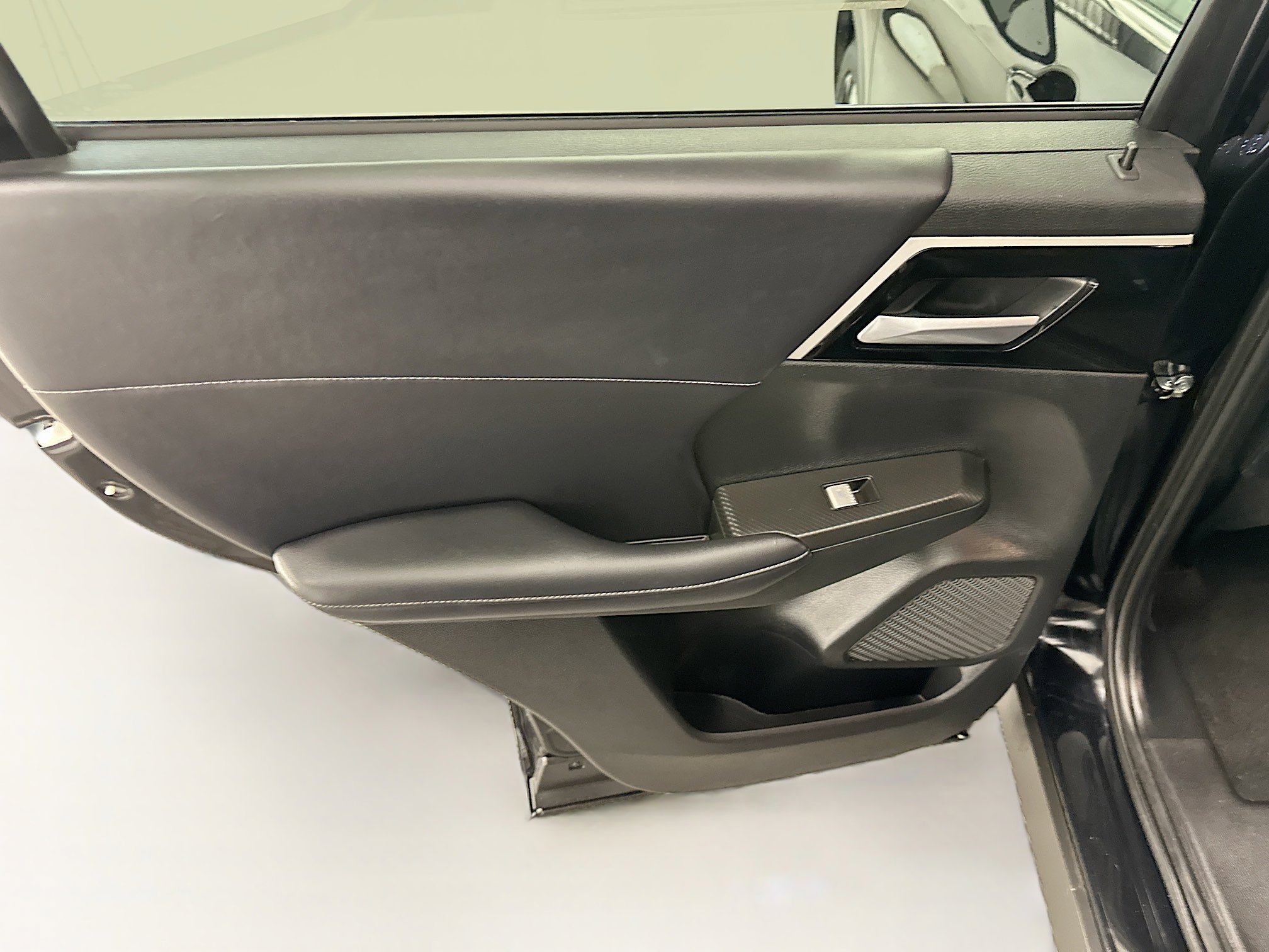 Used 2024 Mitsubishi Outlander SE AWD/4WD image 26