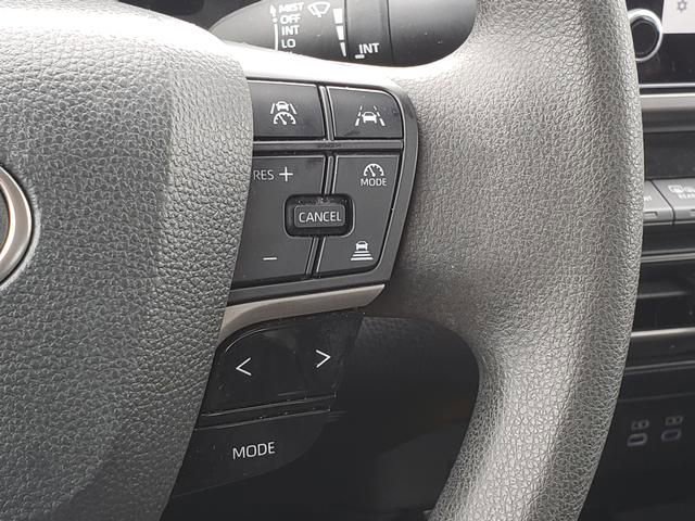 Used 2025 Toyota Camry LE FWD image 25