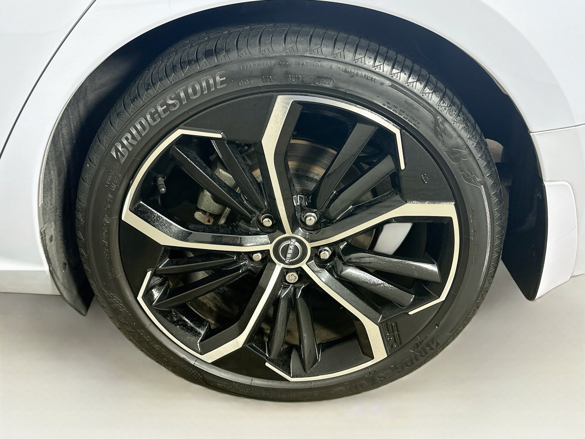 Used 2024 Nissan Altima 2.5 SR FWD image 11