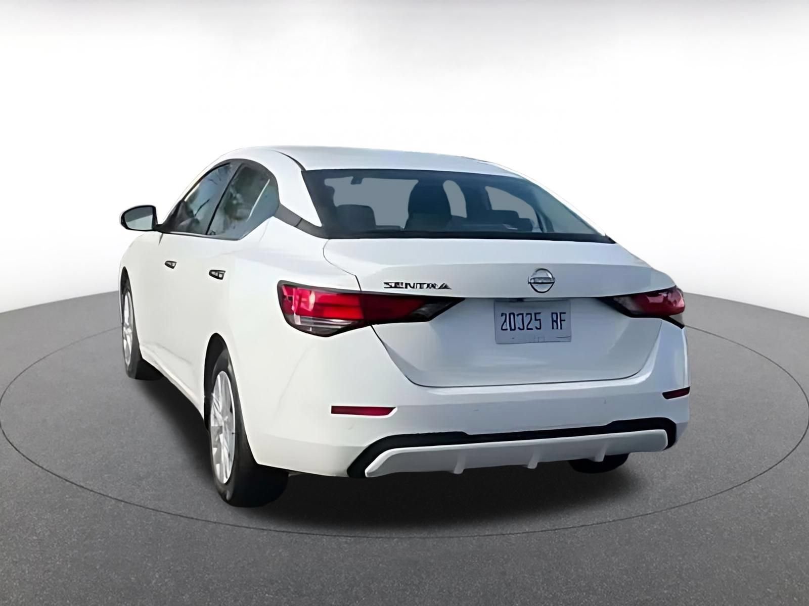 Used 2025 Nissan Sentra S FWD image 8