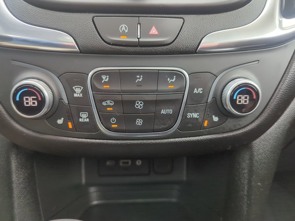 Certified 2024 Chevrolet Equinox LT w/ LPO, Floor Liner Package image 28