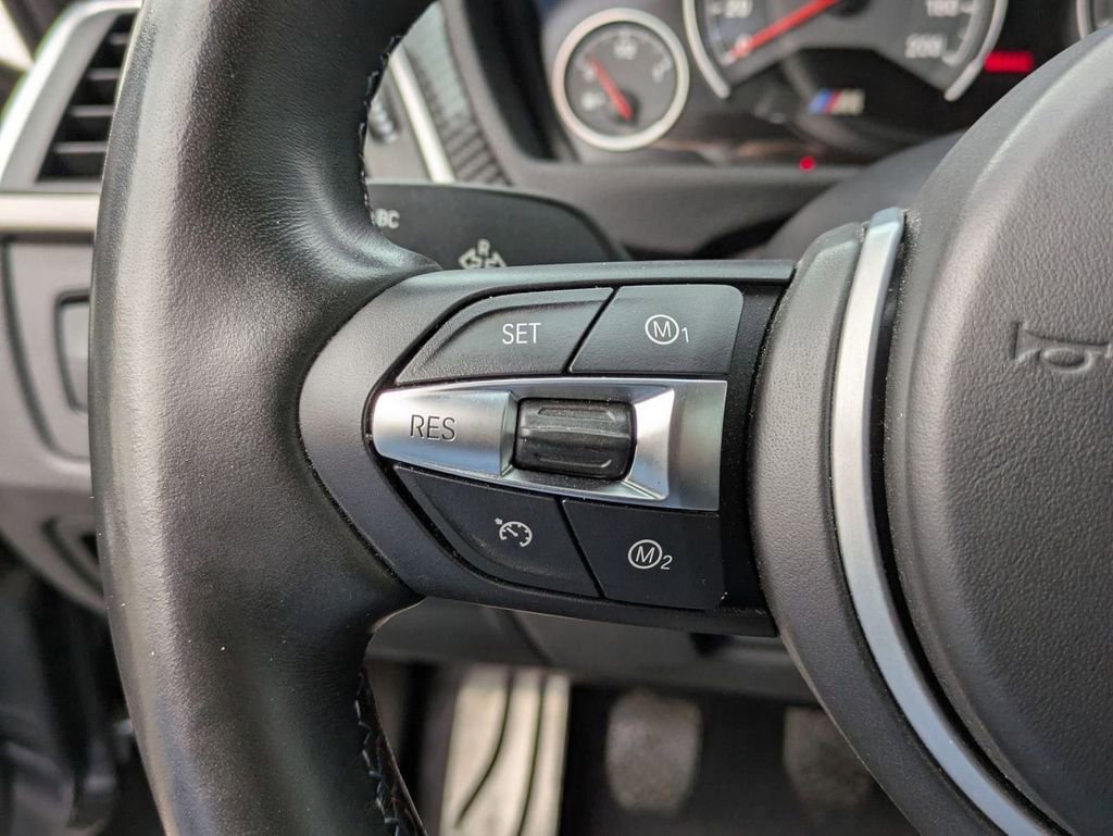 Used 2020 BMW M4 Coupe w/ Competition Package image 20