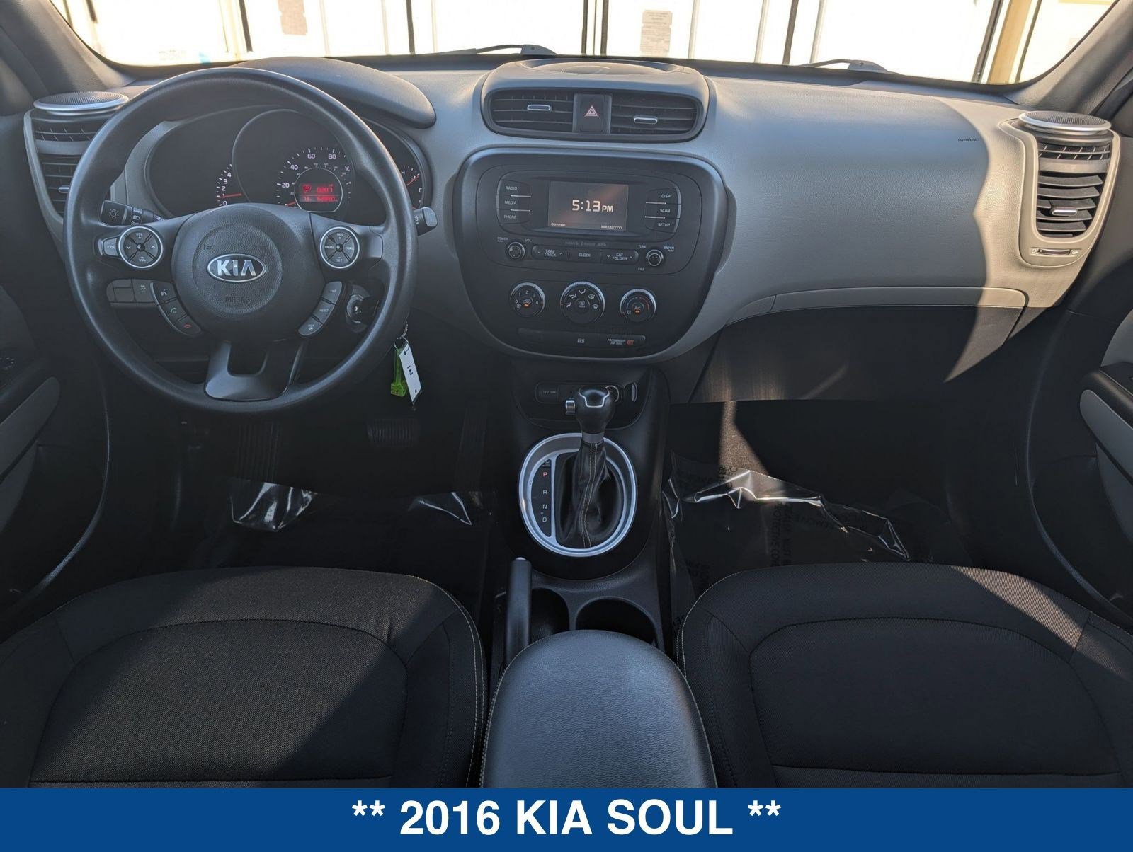 Used 2016 Kia Soul + image 15
