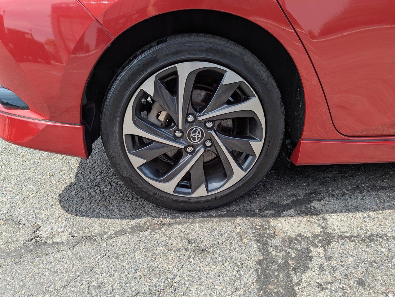 Used 2018 Toyota Corolla iM w/ All-Weather Mat Package FWD image 45