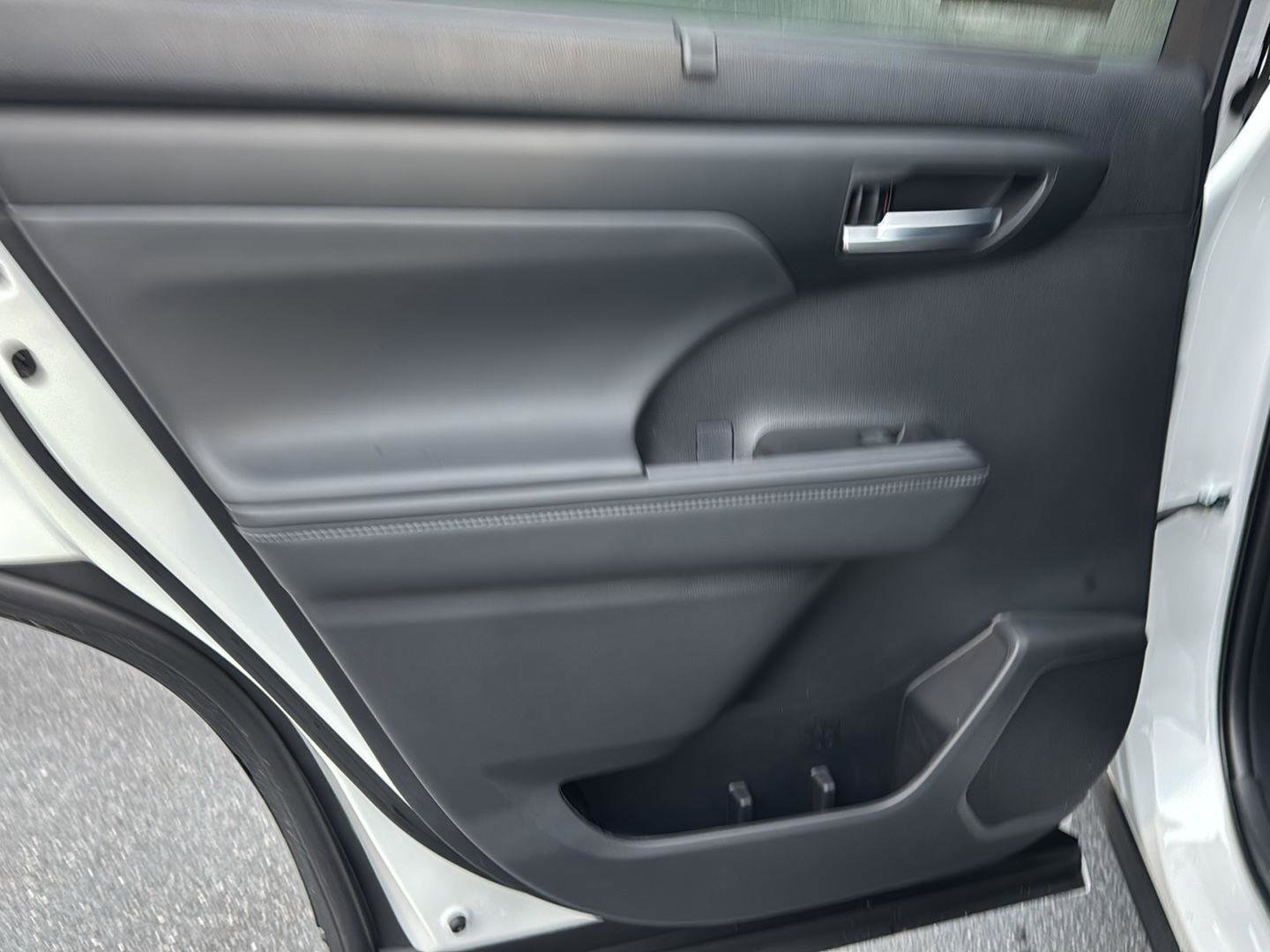 New 2026 Toyota Highlander XLE image 15