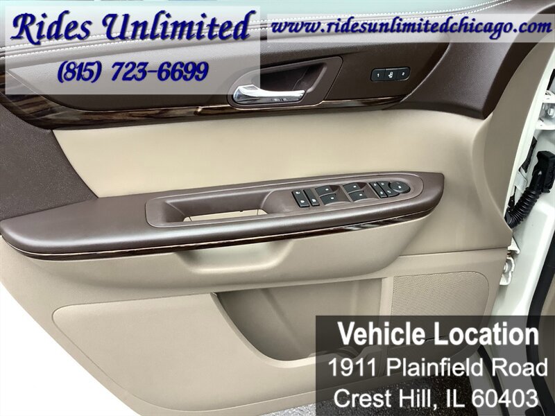 Used 2013 GMC Acadia Denali AWD/4WD image 11