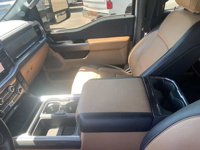 Certified 2025 Ford F350 Lariat w/ Lariat Ultimate Package image 33