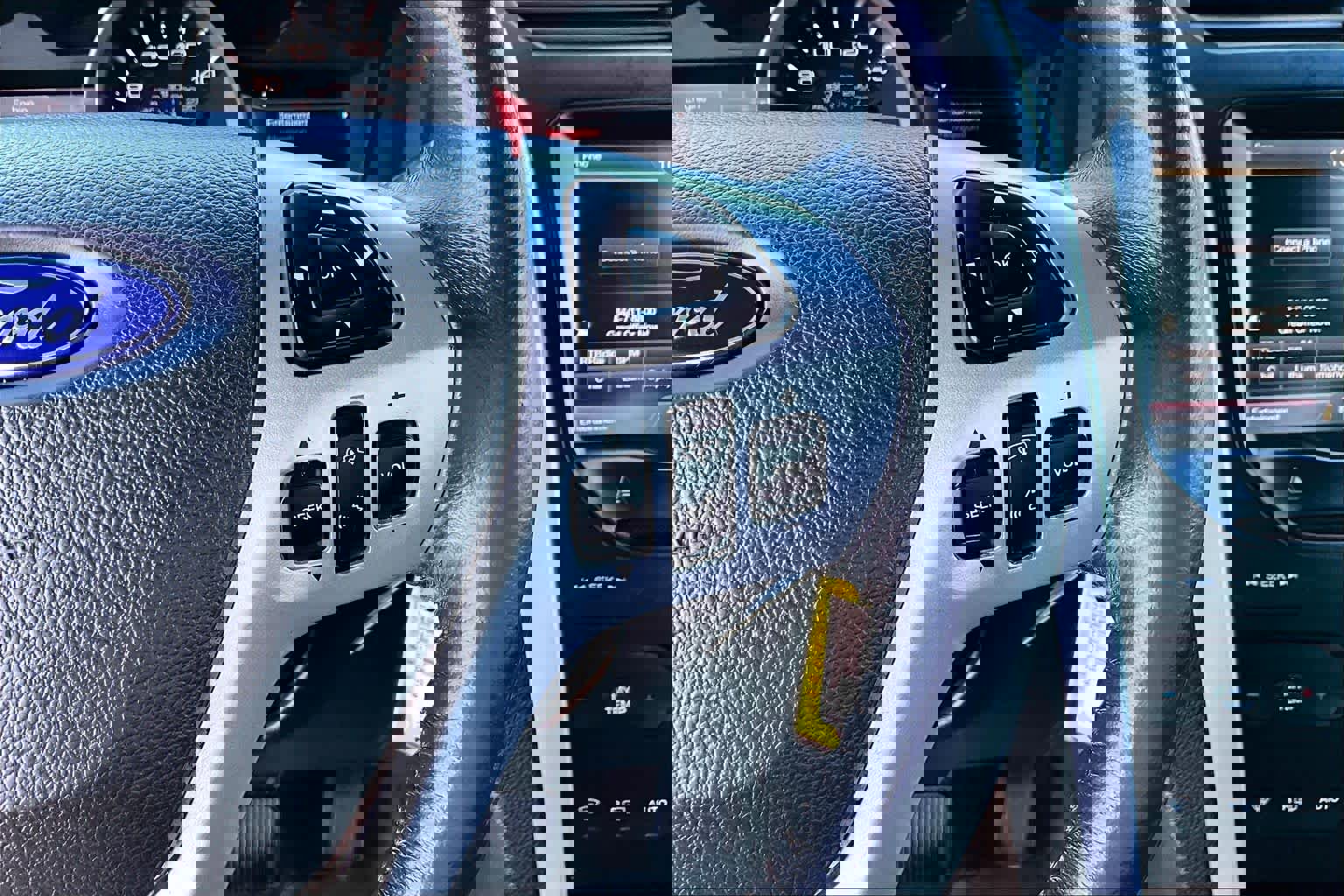 Used 2015 Ford Explorer XLT w/ Equipment Group 202A image 22