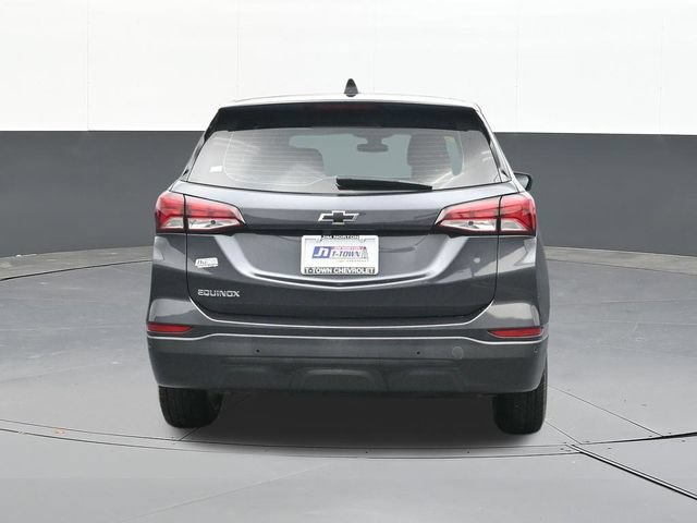 Used 2022 Chevrolet Equinox LS w/ Driver Confidence II Package FWD image 10