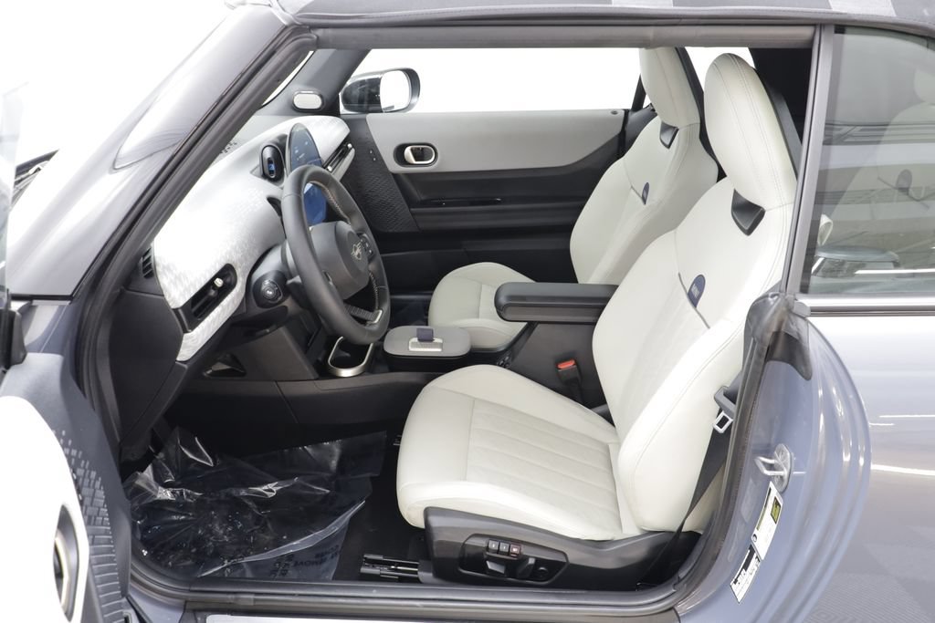 Certified 2025 MINI Cooper S FWD image 6