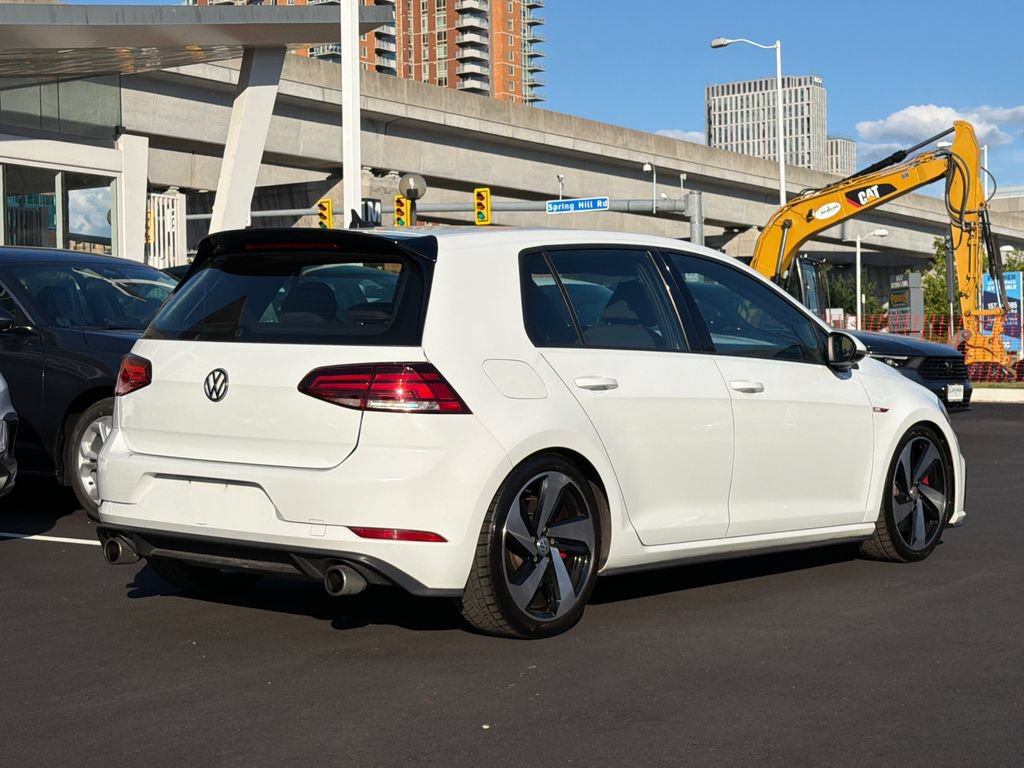 Used 2018 Volkswagen GTI SE FWD image 4