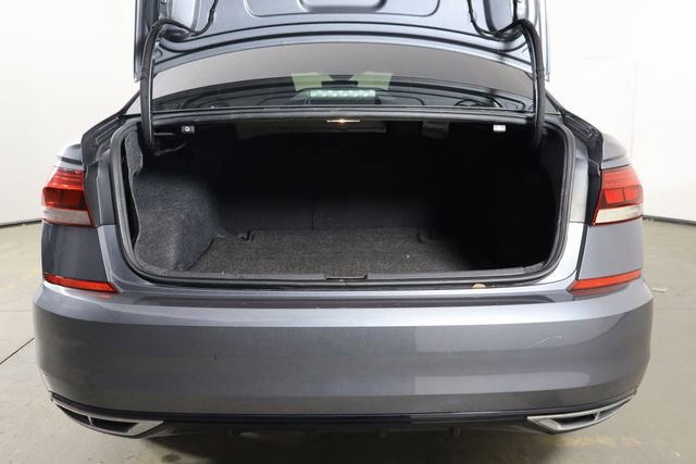 Used 2020 Volkswagen Passat 2.0T R-Line FWD image 18