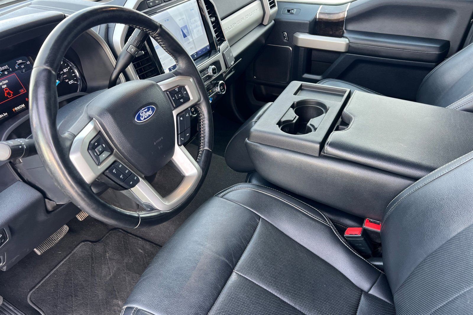 Used 2022 Ford F350 Lariat w/ Lariat Ultimate Package image 7