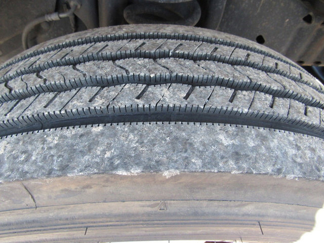 Used 2022 Ford E-350 and Econoline 350 Super Duty image 11