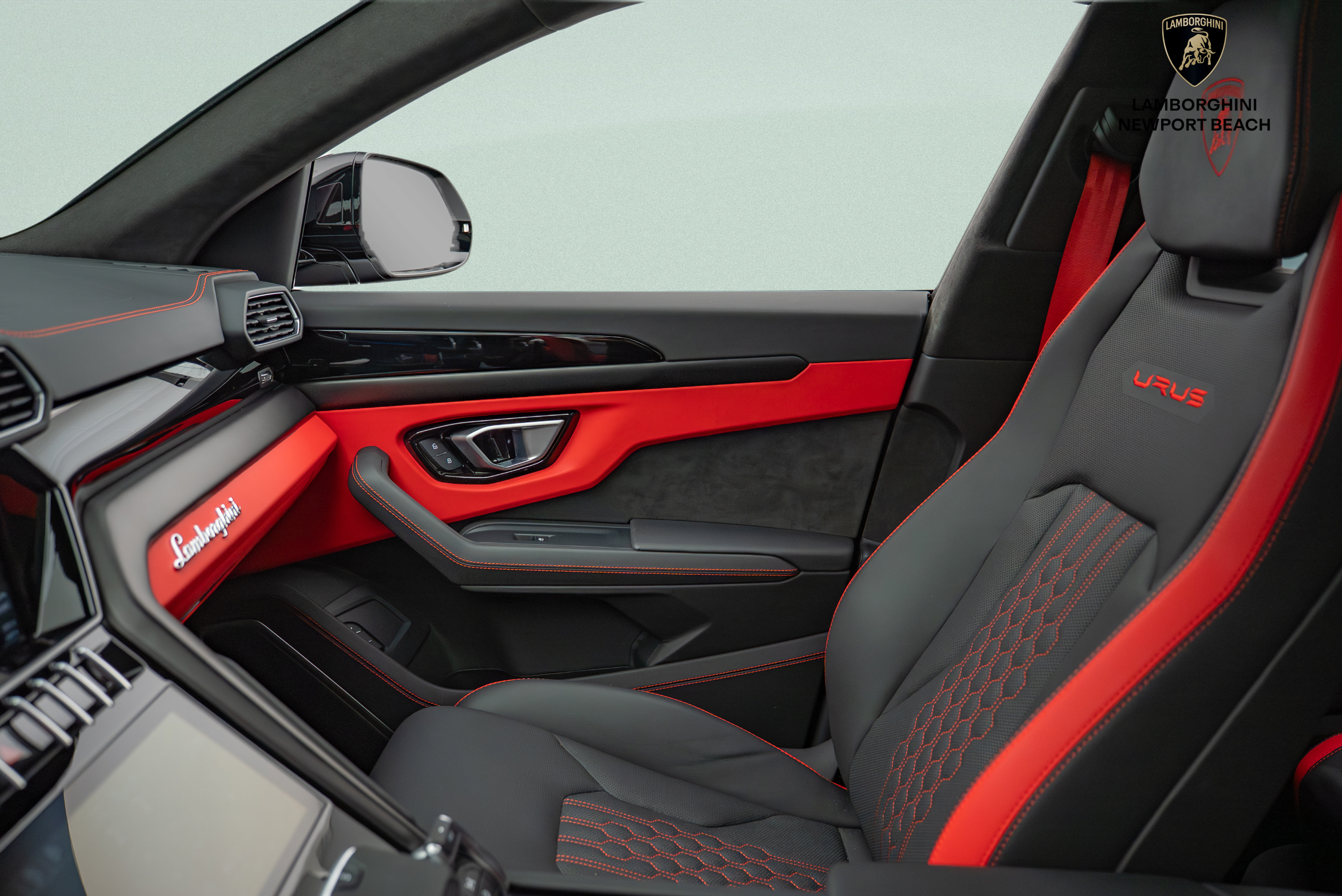 Used 2024 Lamborghini Urus S AWD/4WD image 22