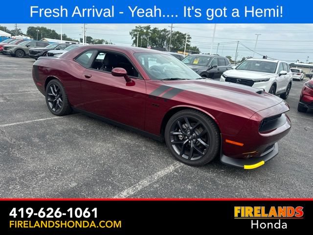 Used 2023 Dodge Challenger R/T w/ Blacktop Package RWD image 9