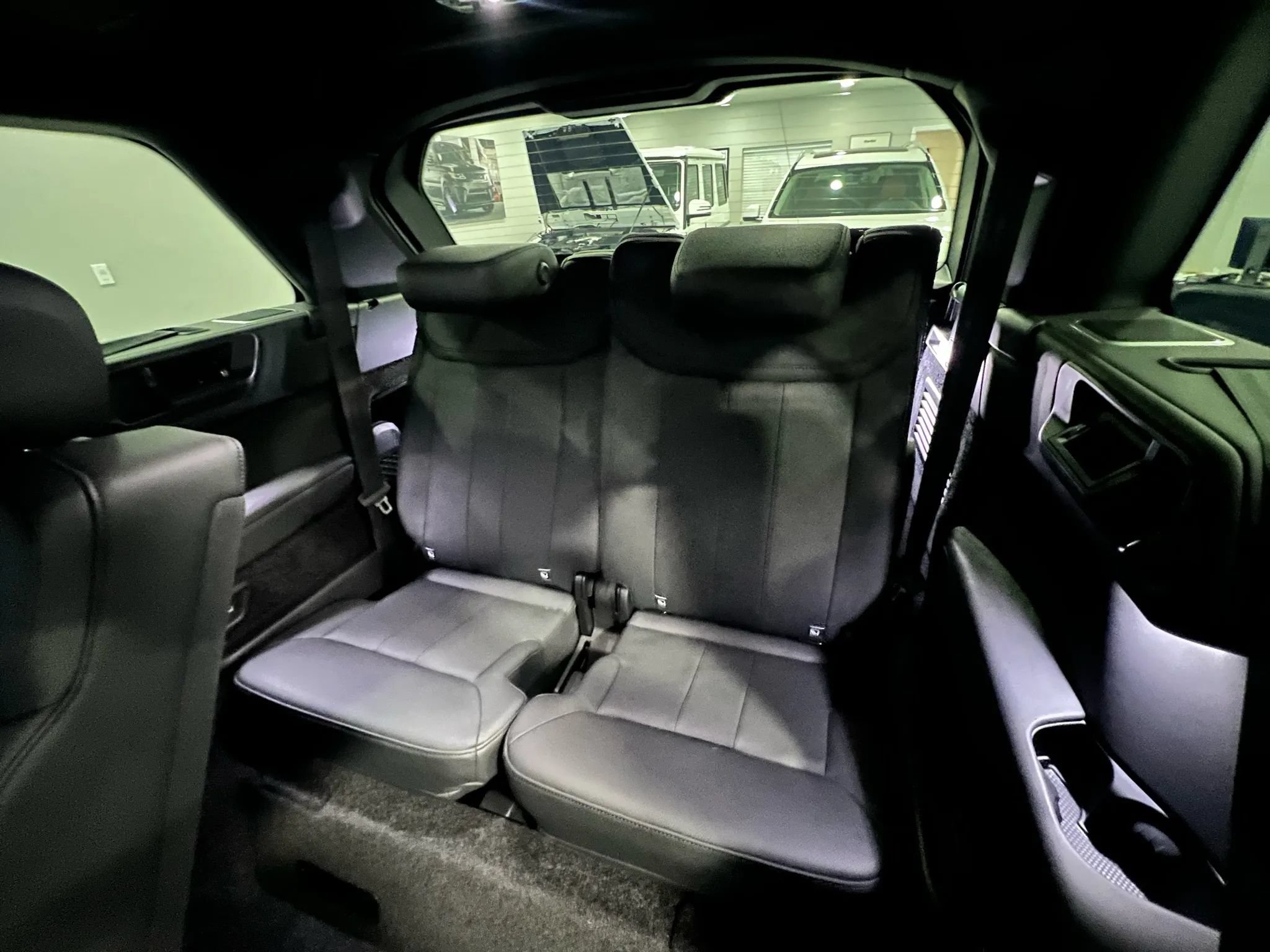 Used 2023 Land Rover Range Rover Long Wheelbase Autobiography AWD/4WD image 16