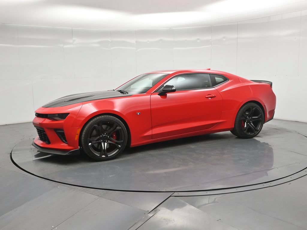 Used 2018 Chevrolet Camaro SS RWD image 26