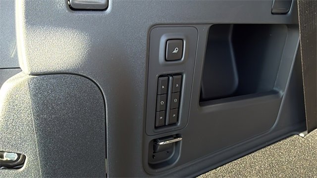 New 2026 Lincoln Navigator Reserve image 16