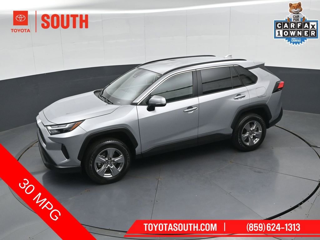 Used 2025 Toyota RAV4 XLE image 49
