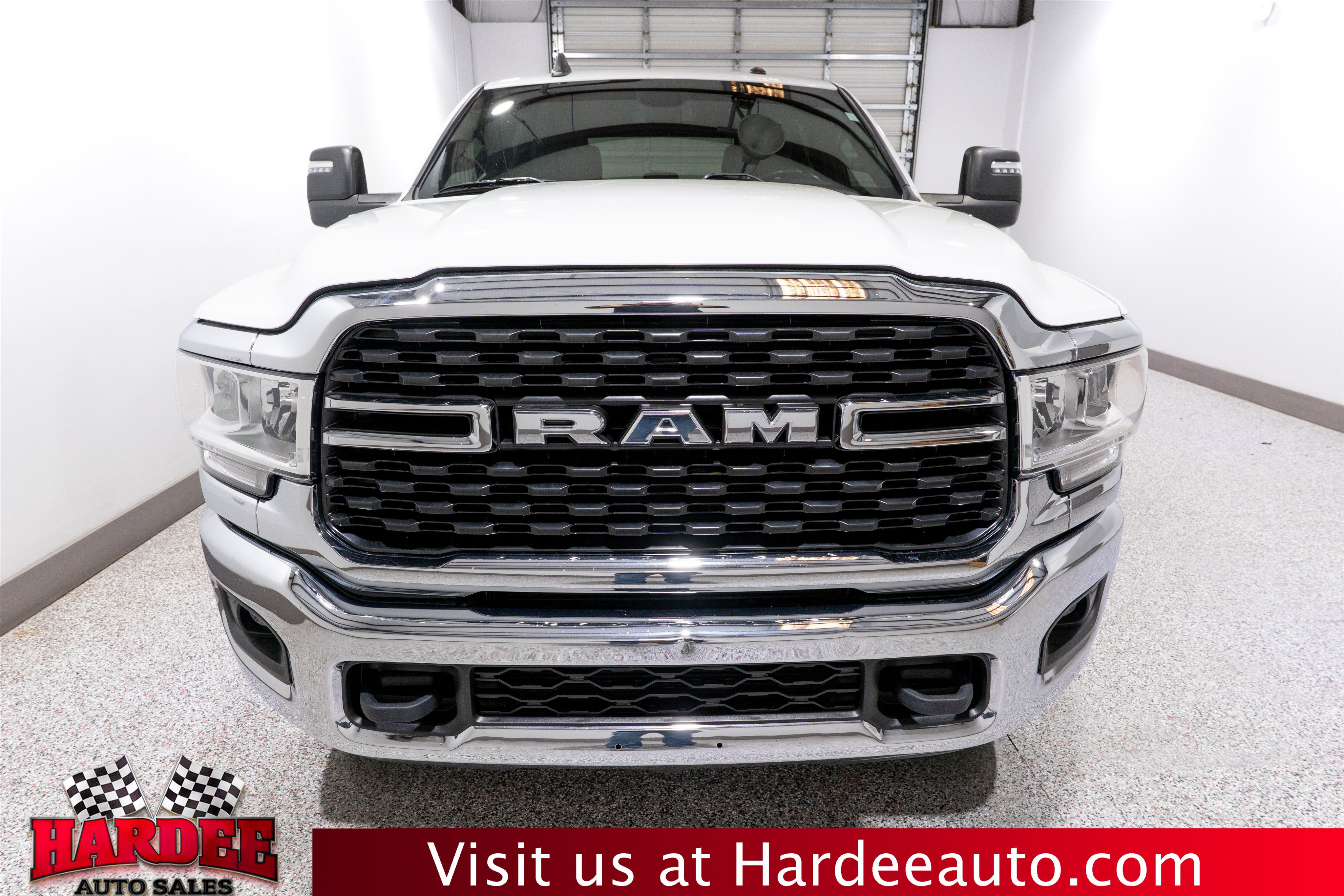 Used 2024 RAM 2500 Big Horn AWD/4WD image 7