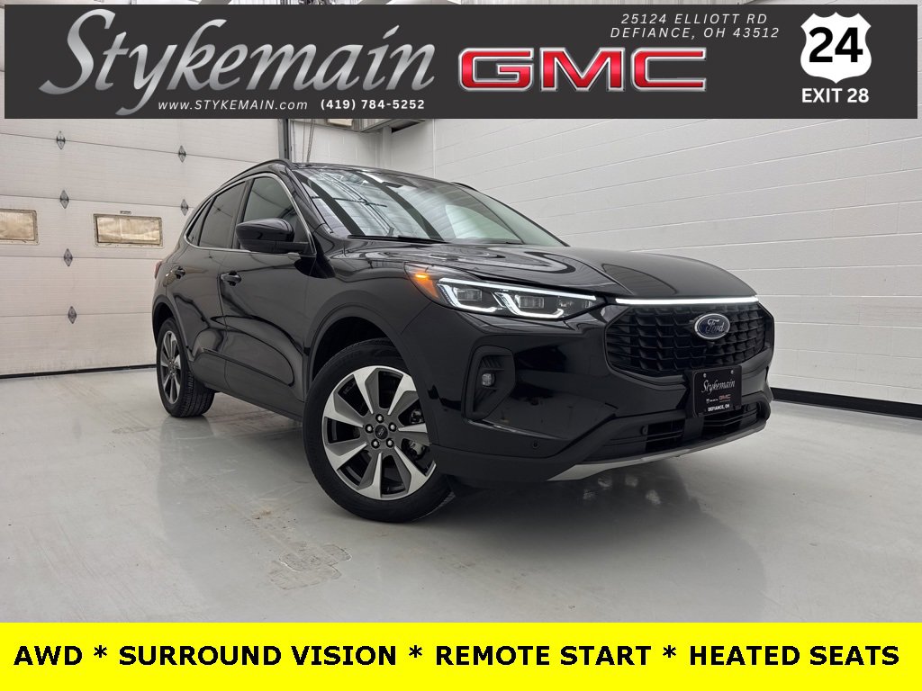 Used 2024 Ford Escape Platinum image 1