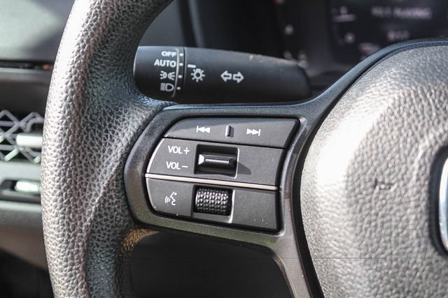 Used 2023 Honda Accord EX image 29
