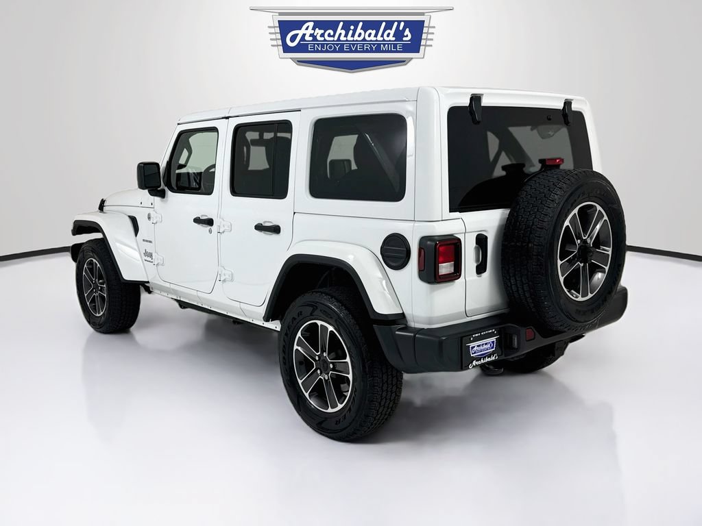 Used 2023 Jeep Wrangler Unlimited Sahara w/ Cold Weather Group AWD/4WD image 6