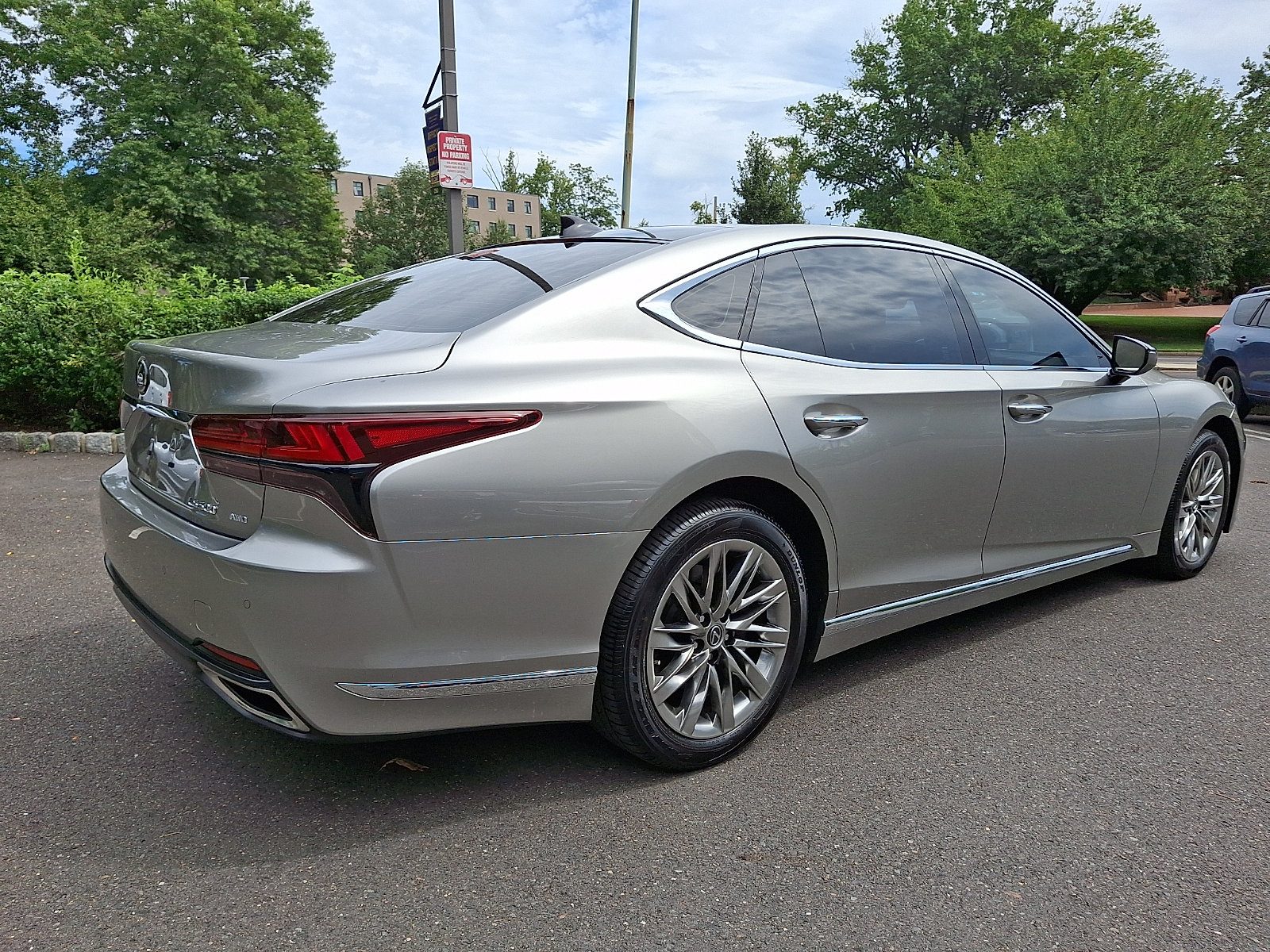 Used 2021 Lexus LS 500 AWD w/ Interior Upgrade Package image 6